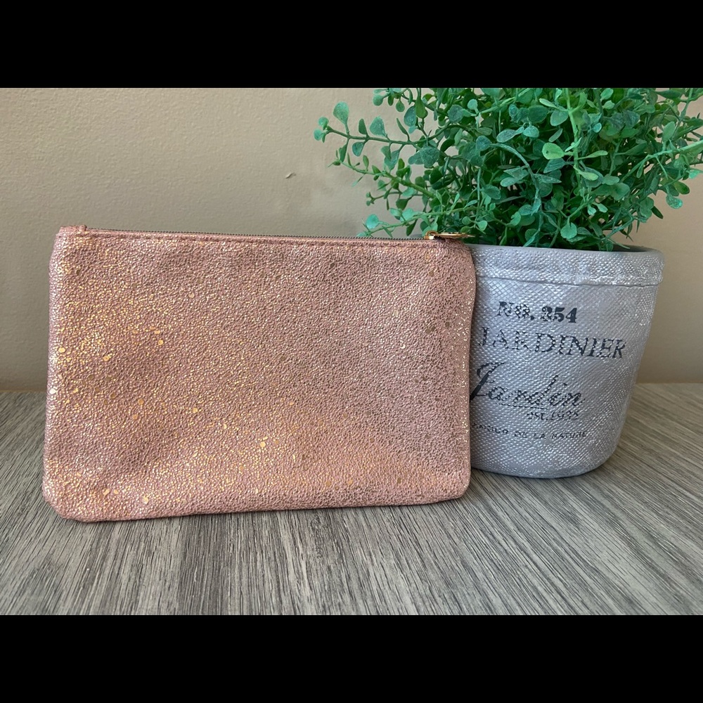 (4/$14) NWOT Cosmetic Bag - Picture 2 of 4